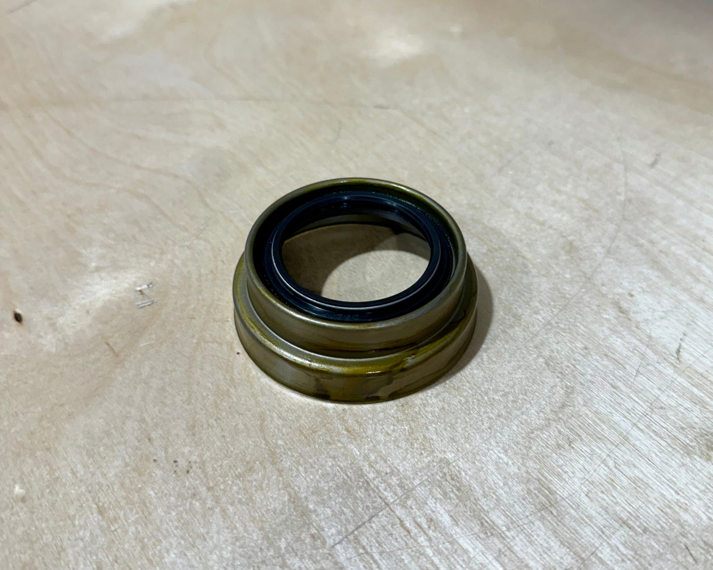 Daihatsu Hijet (Front Inner Wheel Seal Musashi Band)