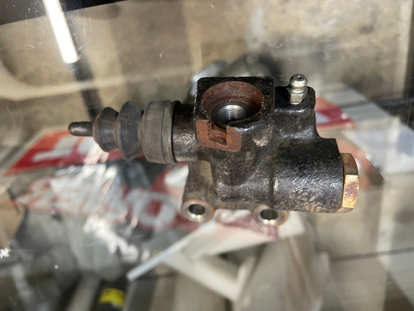 Genuine Subaru OEM Clutch Slave Cylinder 30620AA192 (Used)