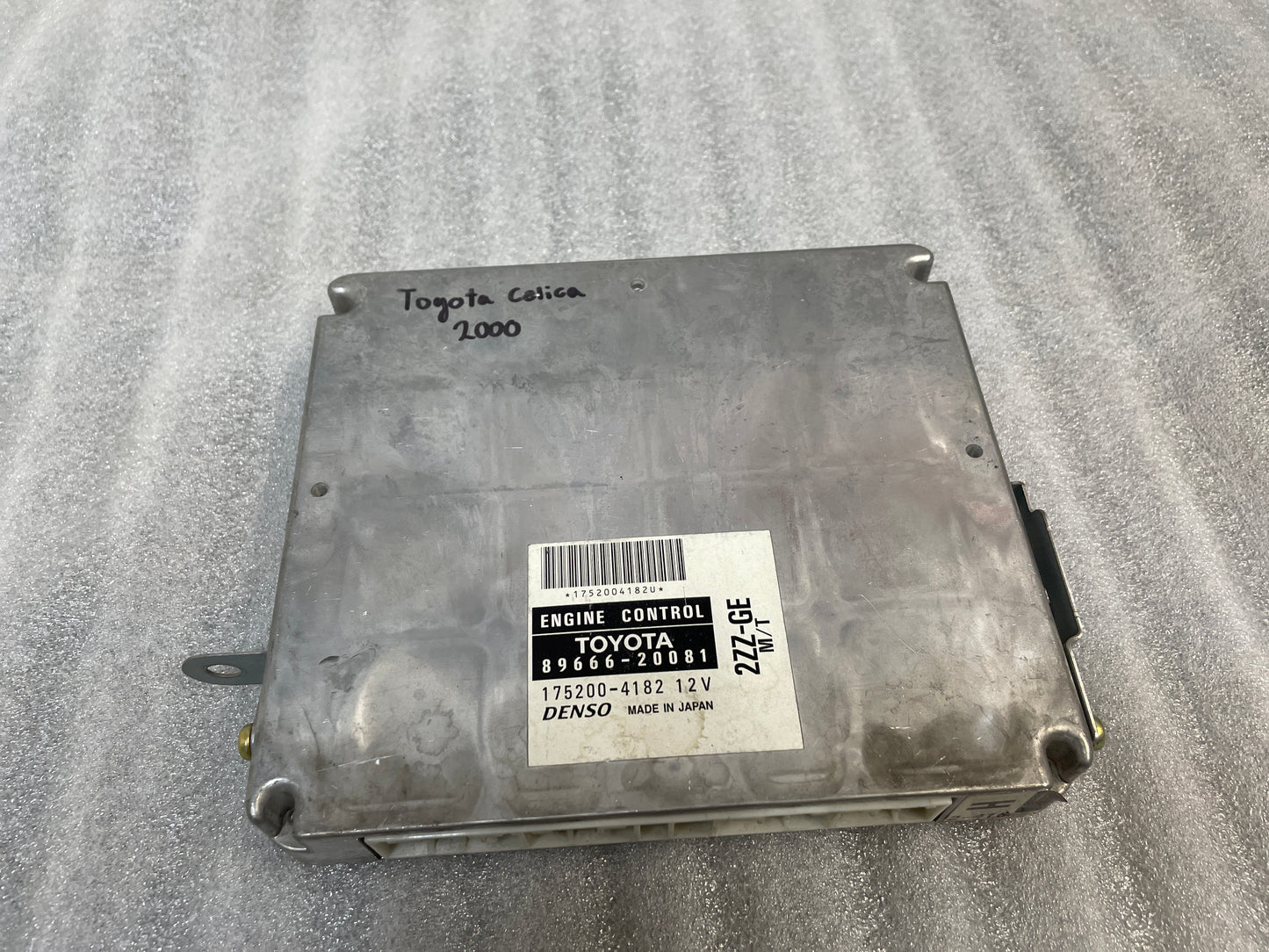 Toyota Celica ECU 2ZZ-FE MANUAL 6-Speed 00-05 (Used)