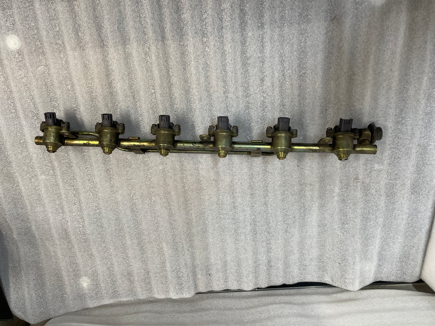 Nissan Skyline R33 RB25DET Side Feed Fuel Rail & Injectors "USED"