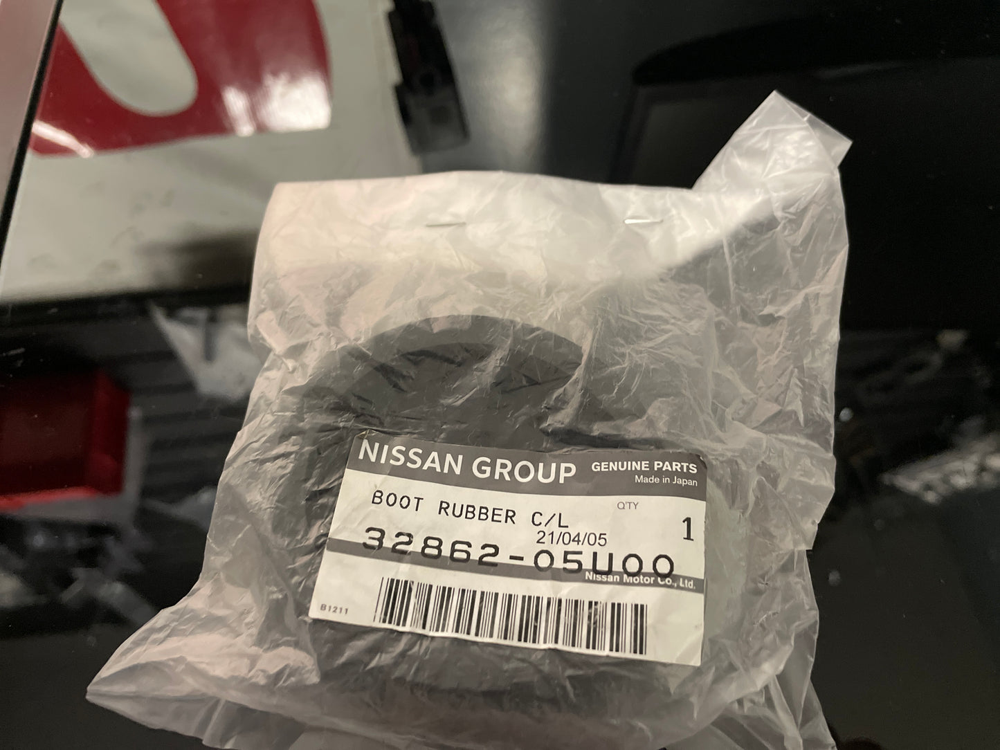 Nissan Transmission Shift Lever Boot 32862-05U00