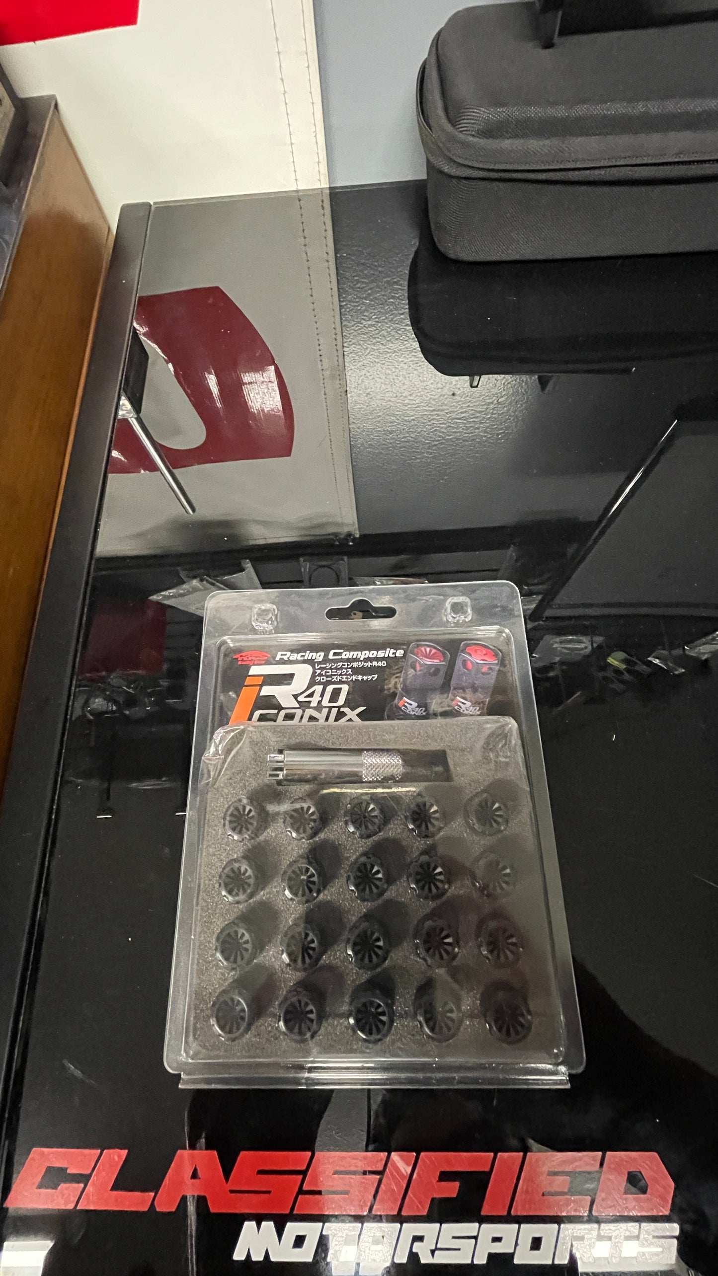 Kics R40 Iconix Plastic Caps Set Of 20PC M12x1.25