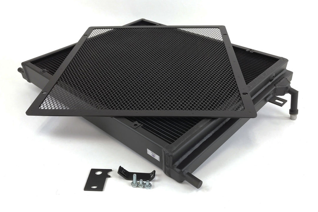 CSF Front Mount Heat Exchanger w/ rock guard BMW F8X M3/M4 - Black