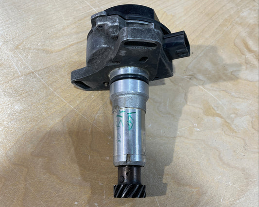 Nissan KA24 Distributor Assembly (Used)