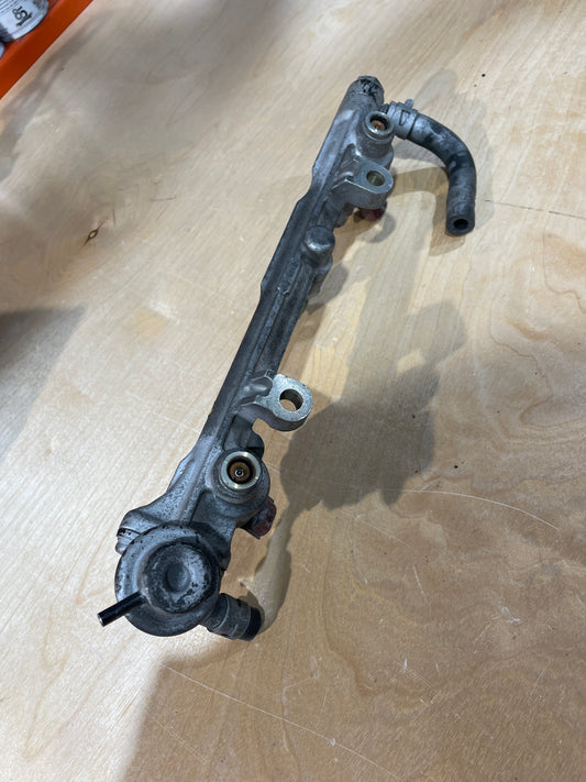 Mazda RX-7 Secondary Fuel Rail With Stock 850cc Injectors "Used"